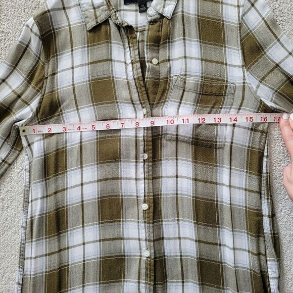 3/$15 Banana Republic Factory Soft Plaid Flannel Shirt Size XS - Picture 5 of 6